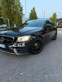 Mercedes-Benz E220