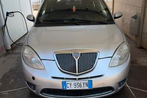 lancia ypslon 1.3 multijet 75 cv