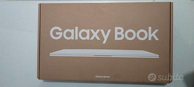 SamsungGalaxy book3 15.6" i7 16GB 512GB   