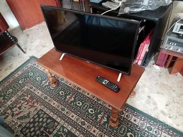 TV LED 32" Polaroid TQL32R4PR             50 € Tel