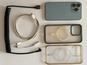 IPHONE 13 PRO 256 Azzurro Sierra con accessori