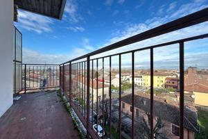 3 LOCALI A ISOLA DELLA SCALA