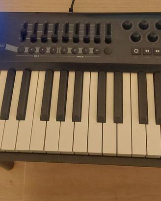 M-Audio Axiom 49 tastiera midi 49 tasti