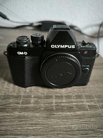 Olympus OMD e-m10ii 