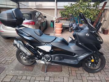 T- max 560