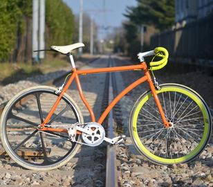 Bici a scatto fisso-single speed