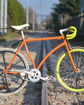 Bici a scatto fisso-single speed
