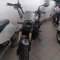 Benelli Leoncino 800