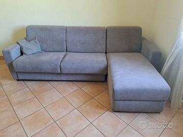 Divano letto con chaise longue