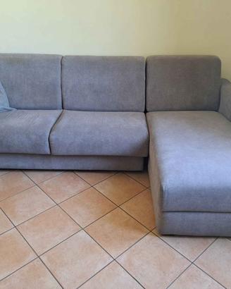 Divano letto con chaise longue
