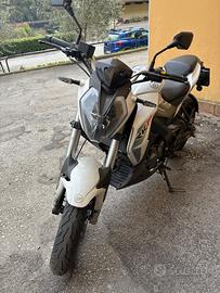 Moto 125 (Keeway RKF 125)