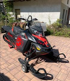 Motoslitta Ski Doo Summit X 154 - 2014