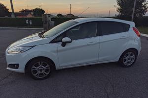 FORD Fiesta 1.5tdi OK NEOPATENTATI e distribuzione