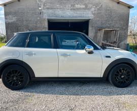 MINI Cooper D 1.5 Business XL