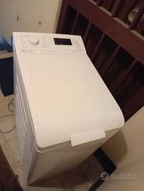 Lavatrice carico dall'alto elettrolux