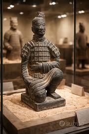 Statuetta guerriero terra cotta