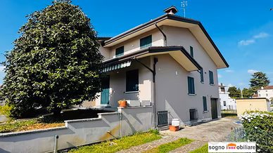 Villetta a schiera a pochi passi dal centro