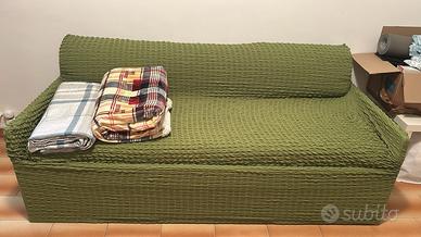 Divano letto con brandina estraibile