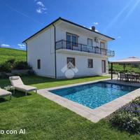 CASA INDIPENDENTE A LUZZI