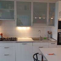 CUCINA IKEA BIANCA CON ELETTRODOMESTICI 