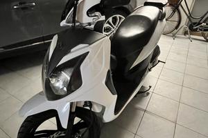 Scooter Sym Symphony 150 SR