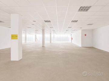 Box / Garage di 920 m² a Casale Monferrato