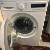 lavatrice AKAI 1000 giri 8 KG