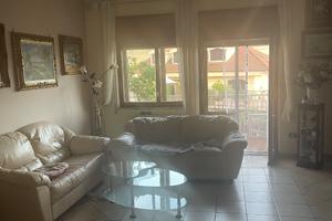 Ampio Appartamento con Garage a Capua