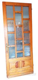 Porta e finestra in legno