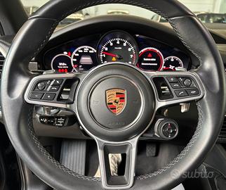 Porsche cayenne  in perfetto stato