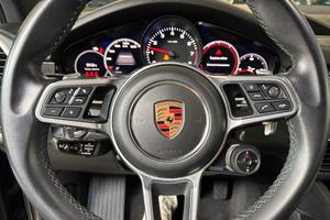 Porsche cayenne  in perfetto stato