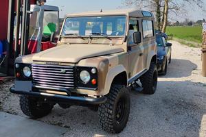 land rover defender 