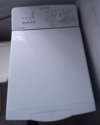 lavatrice carica alto 6kg indesit 1000