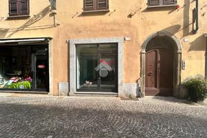 NEGOZIO A NOVI LIGURE
