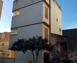 Casa indipendente in Via Sparagonà