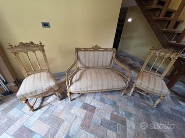 divanetto con 2 sedie tipo veneziano