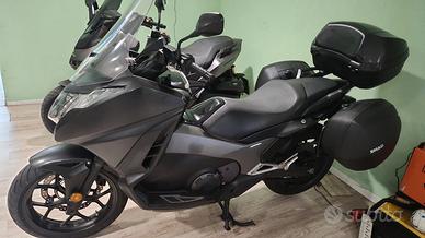 Honda Integra 750 gran turismo