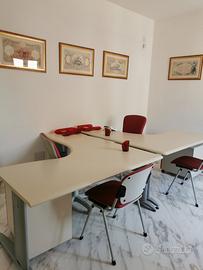 Ufficio arredato ed attrezzato