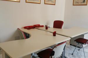 Ufficio arredato ed attrezzato