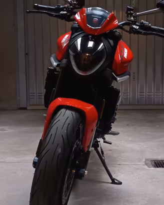 Ducati Monster 937+