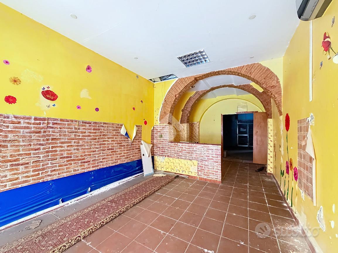 NEGOZIO A LIVORNO
