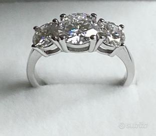 Anello Trilogy in Argento con Moissanite 2 CT l