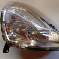 FARO ANTERIORE DESTRO RENAULT Modus 2Â° Serie 8200