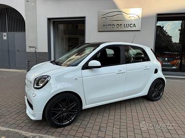 SMART FORFOUR 900 90 AUTOM ALL BRABUS CERTIFICATA