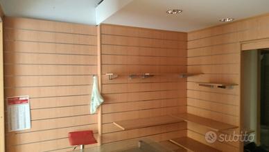 arredamento per negozio 