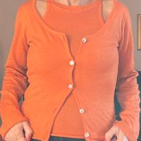 Cardigan e canotta scalfo americana