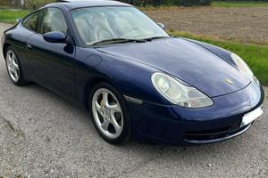 Porsche 911(996) carrera 4