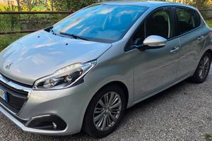 Peugeot 208 PureTech 82 5 porte Allure
