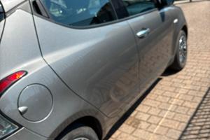Lancia Ypsilon 04/2024 1.0 Mild-Hybrid Oro