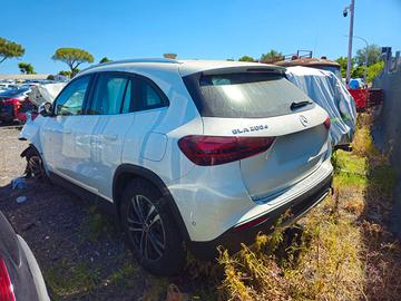 SINISTRATO Mercedes-benz GLA 200 D